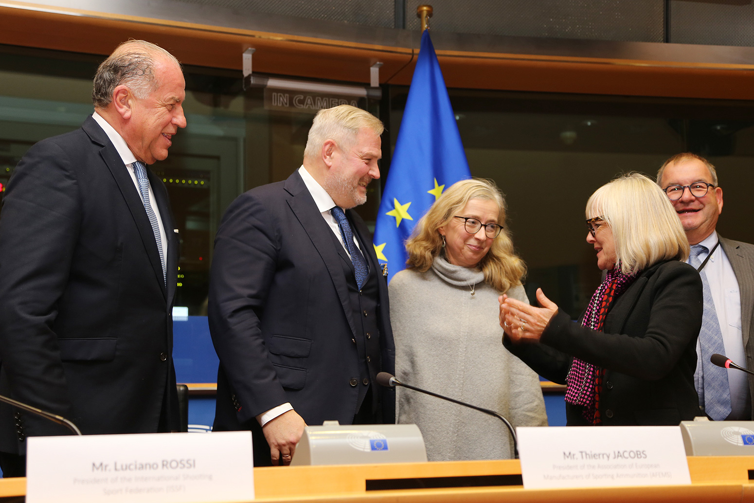 051_FACE_by_Alexander_Louvet