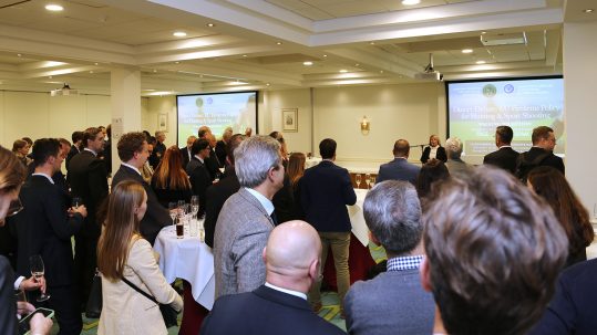 054_FACE_ESFAM_by_Alexander_Louvet