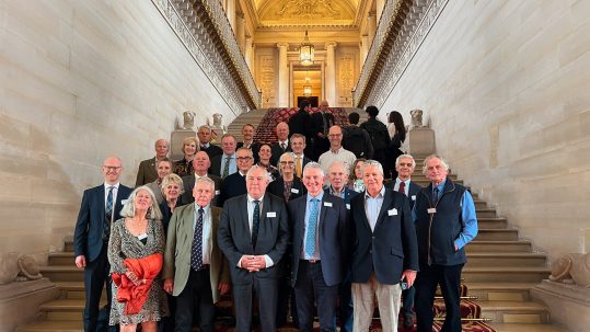 hunting-with-hounds-pic